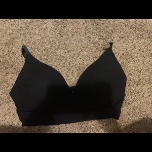 Victoria Secret wireless bra WITH TAGS